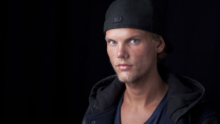 Hear Tiesto, Kaskade, Steve Aoki Pay Tribute to Avicii