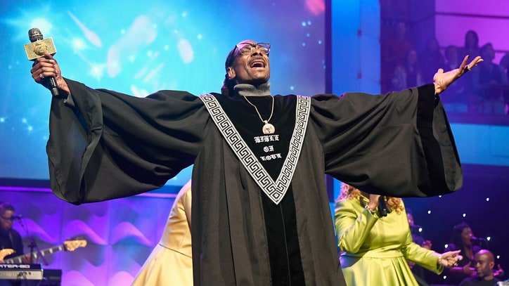 Snoop Dogg Readies Gospel Double Album 'Bible of Love'