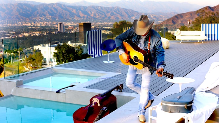 Dwight Yoakam on New Bluegrass Album, Prince and Musical Rebellion
