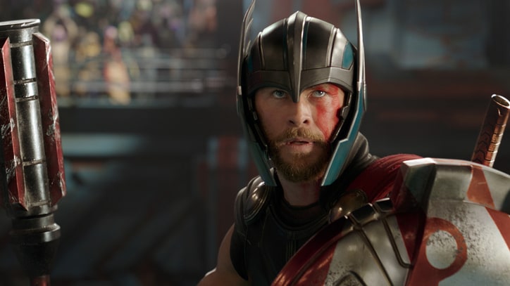 'Thor: Ragnarok' Review: Third Time's a Charm for the God of Thunder