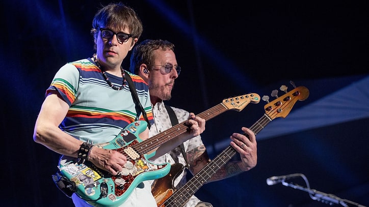 Weezer Preview New Album With Video About Seagull Love
