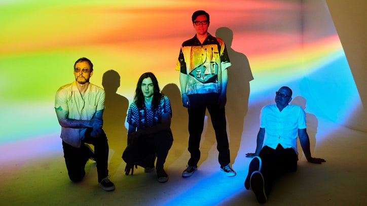 Review: Weezer Plays More Songs About Nerd Stuff and Rock Bands