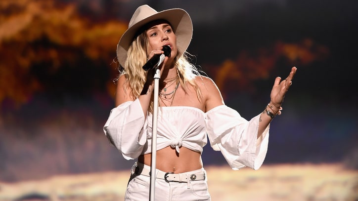 Watch Miley Cyrus' Teary-Eyed Performance of 'Malibu' at Billboard Music Awards 2017