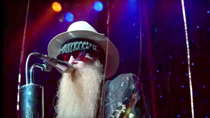 See ZZ Top, Jeff Beck Wail Through 'Sixteen Tons'