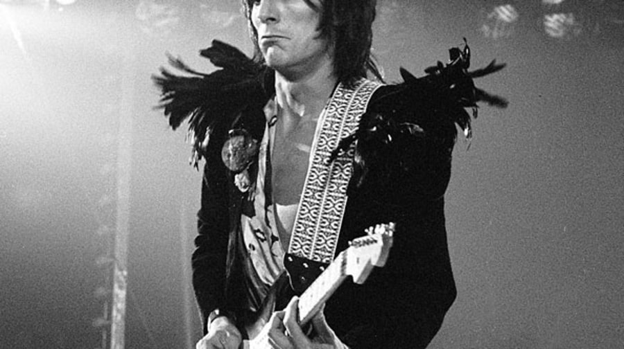 1975