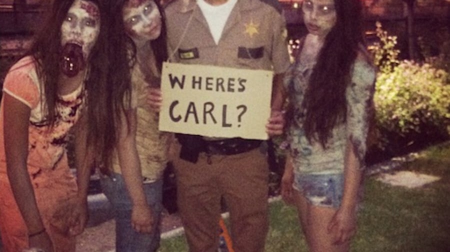 Poking Fun at the 'Walking Dead'