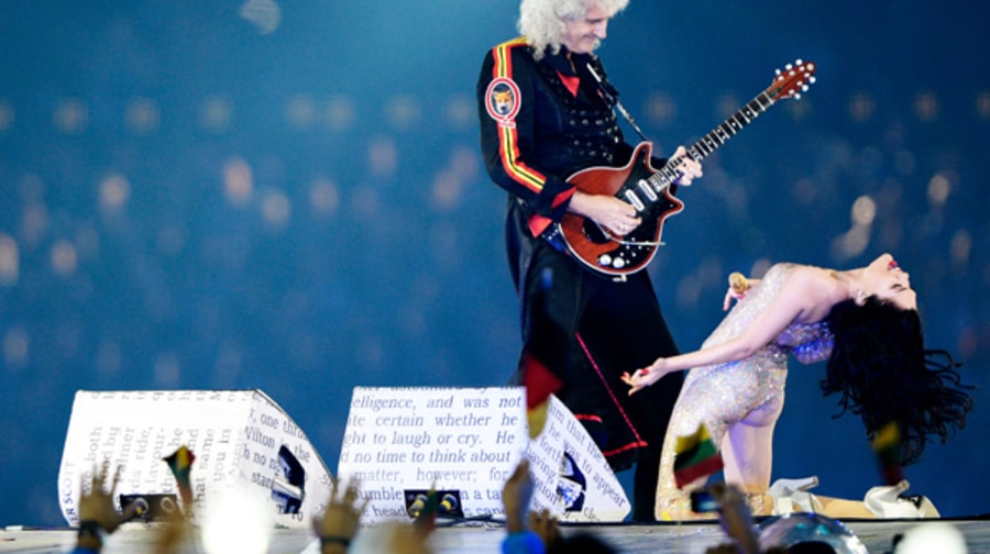 Brian May of Queen Performs With Jessie J