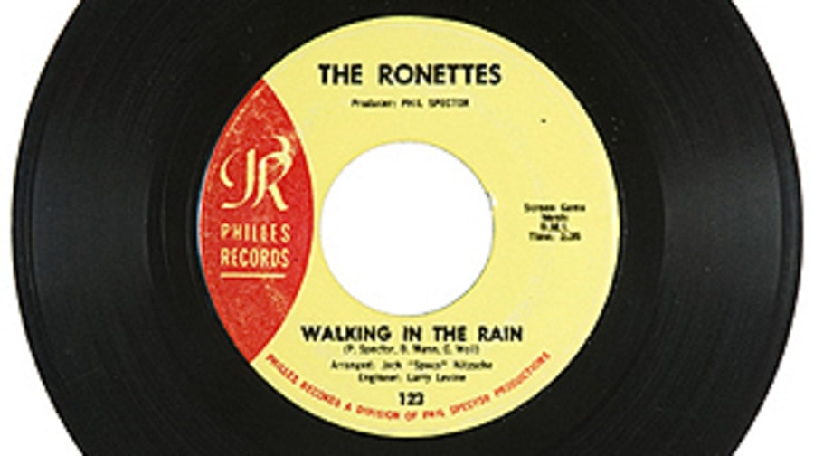 The Ronettes, 'Walking in the Rain'