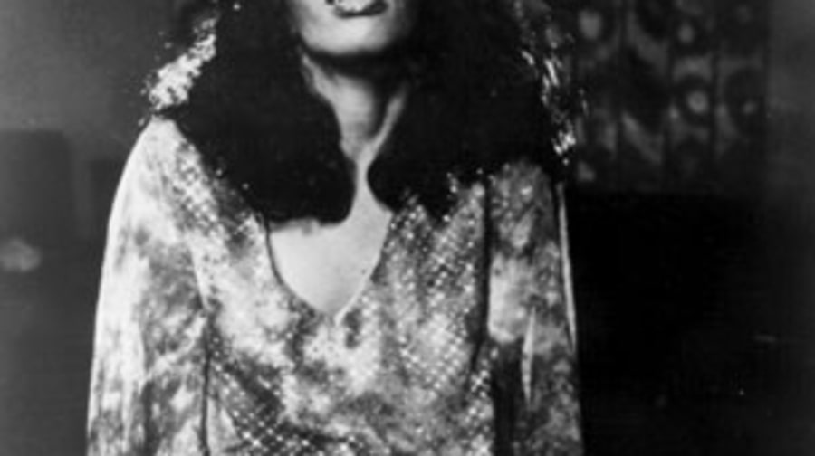 1974 Donna Summer scores with