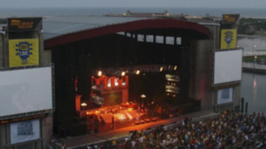 Nikon at Jones Beach Theatre, Wantagh, New York