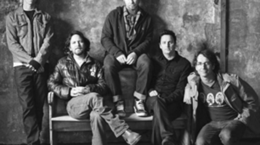 Pearl Jam, 'Lightning Bolt' (10/15)