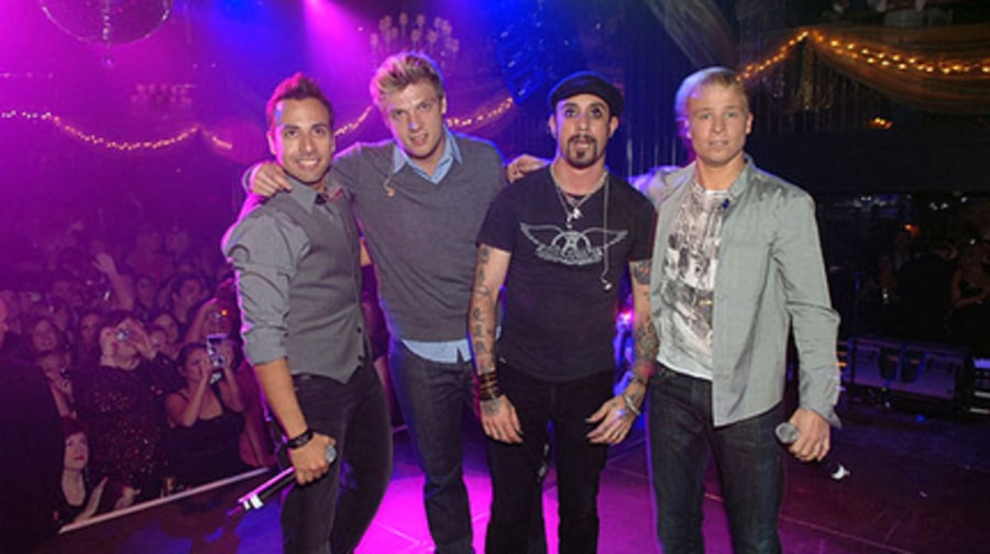 NYE 2008: Velvet Revolver, Paramore, Mary J. Blige, Pete Wentz and More Rock in the New Year
