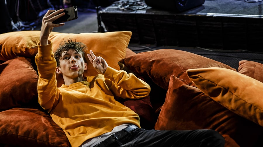 Go Behind the Scenes With 'Youth' Singer Troye Sivan on Tour