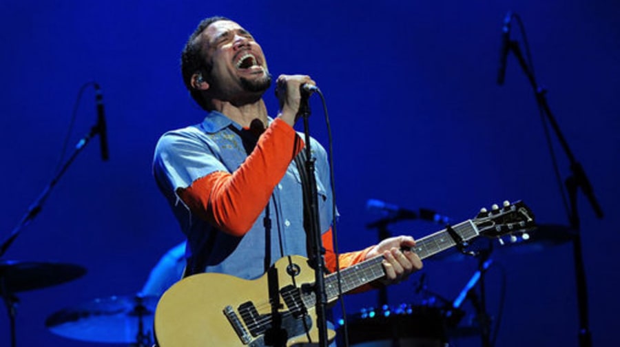 Paul McCartney and Ringo Starr Get Back - Together - at New York Benefit