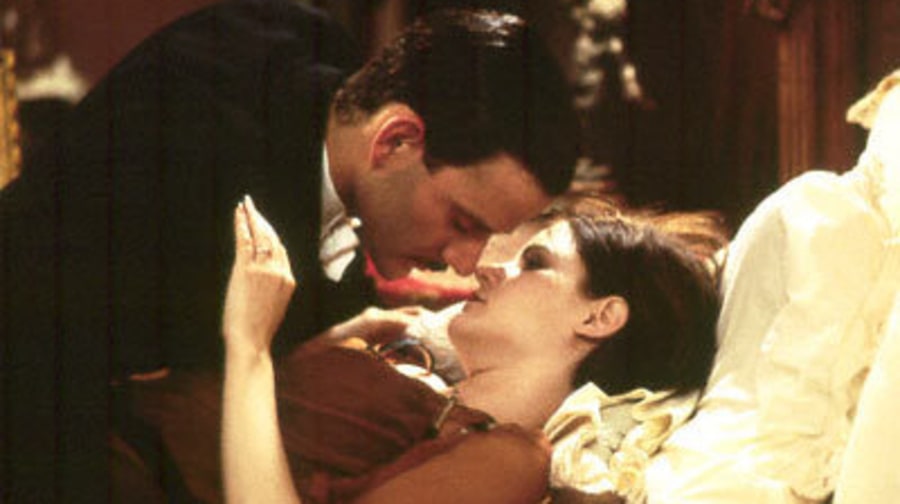 Stills From the Movie Mrs. Parker and the Vicious Circle