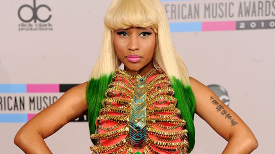 Photos: On the red carpet at the 2010 American Music Awards
