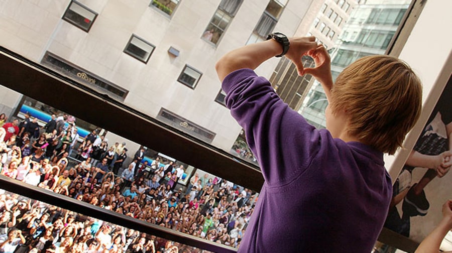 I'm a Belieber: The 11 Greatest Superfan Communities