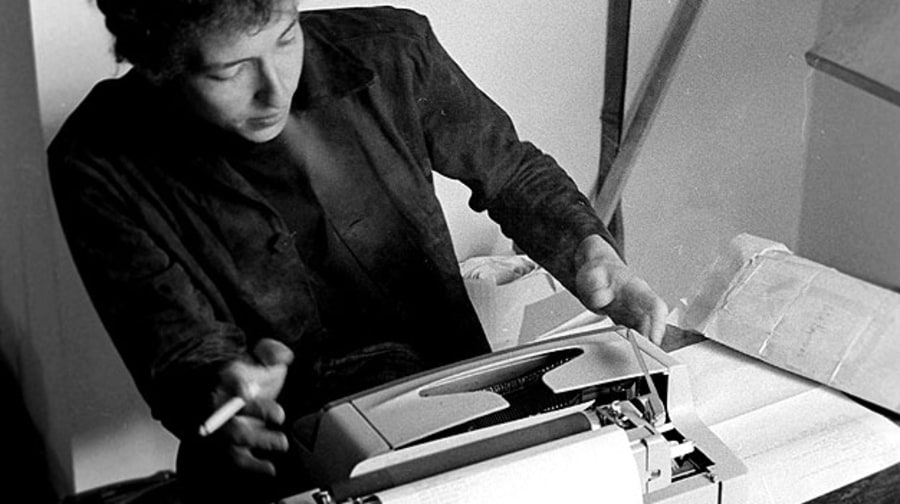Rolling Stone Readers Pick the Top 10 Songwriters of All Time