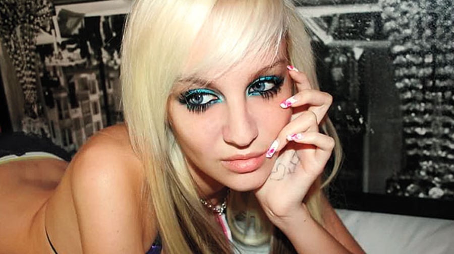 Photos: Teen Internet Celebrity Kiki Kannibal