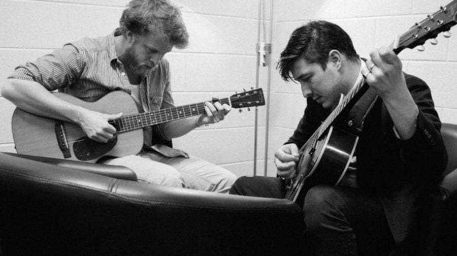 Mumford & Sons Behind the Scenes