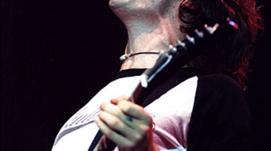 Foo Fighters BUzz Bake01