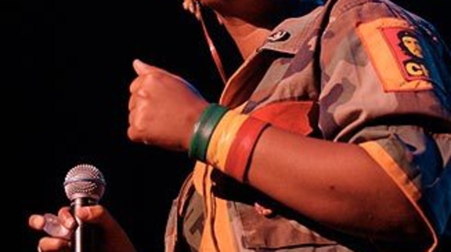 Floetry7_UniversalAmpitheater_UnivCityCA_112202