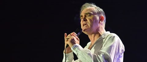 See Morrissey's Earnest Ramones Cover at Brooklyn Concert