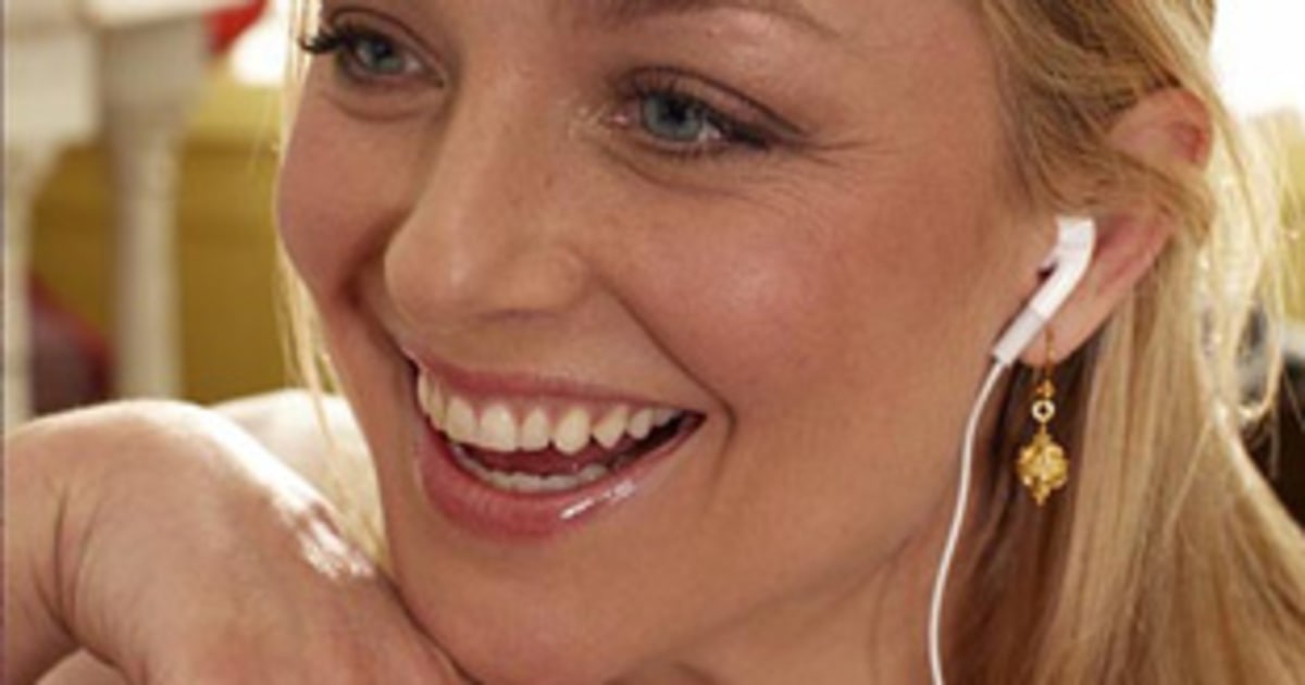 Elisabeth Röhm | Hollywood Moms: Elisabeth Röhm | Us Weekly