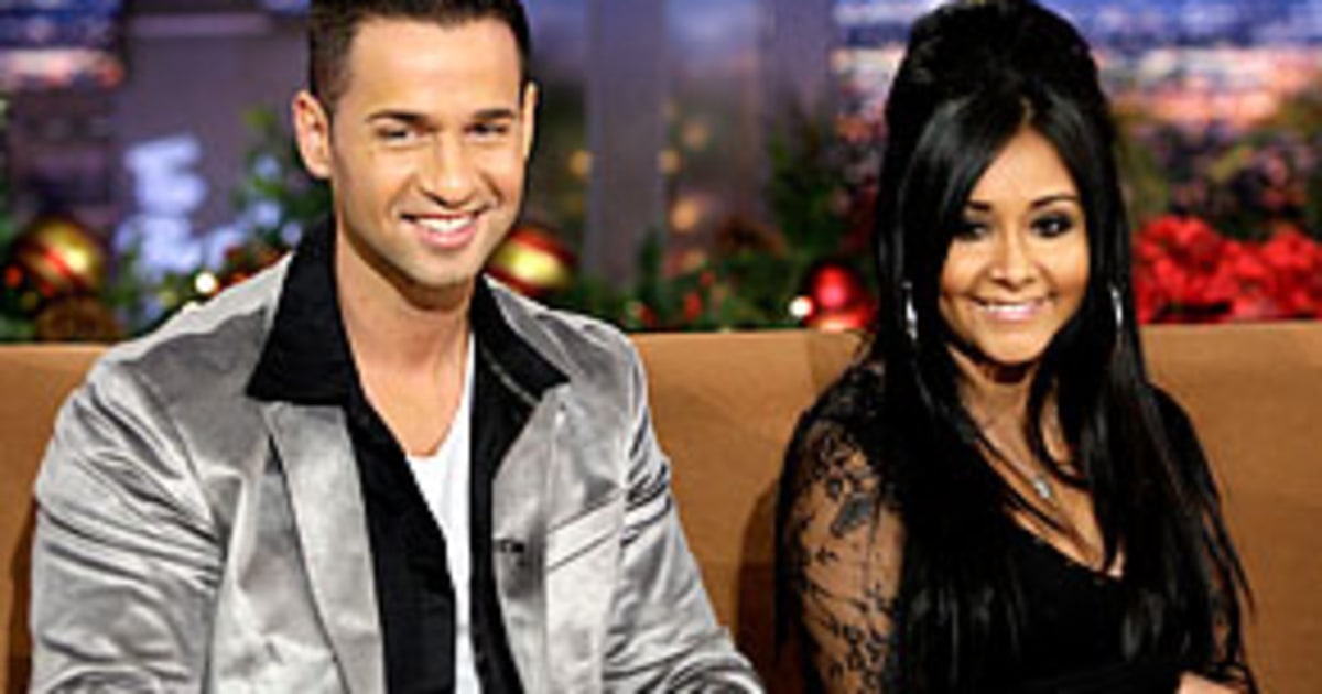 Jersey Shore's "Snooki" Hooks Up With "The Situation" Us Weekly