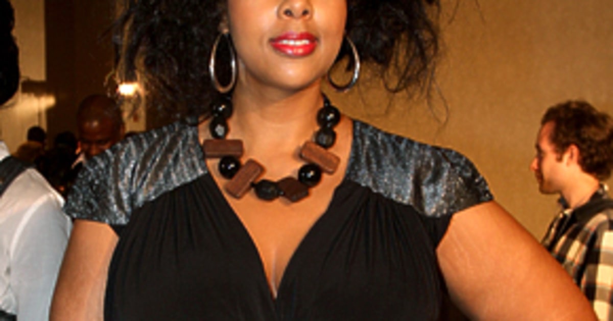 "Road Trip's" Mia Amber Davis Dies at 36 - Us Weekly