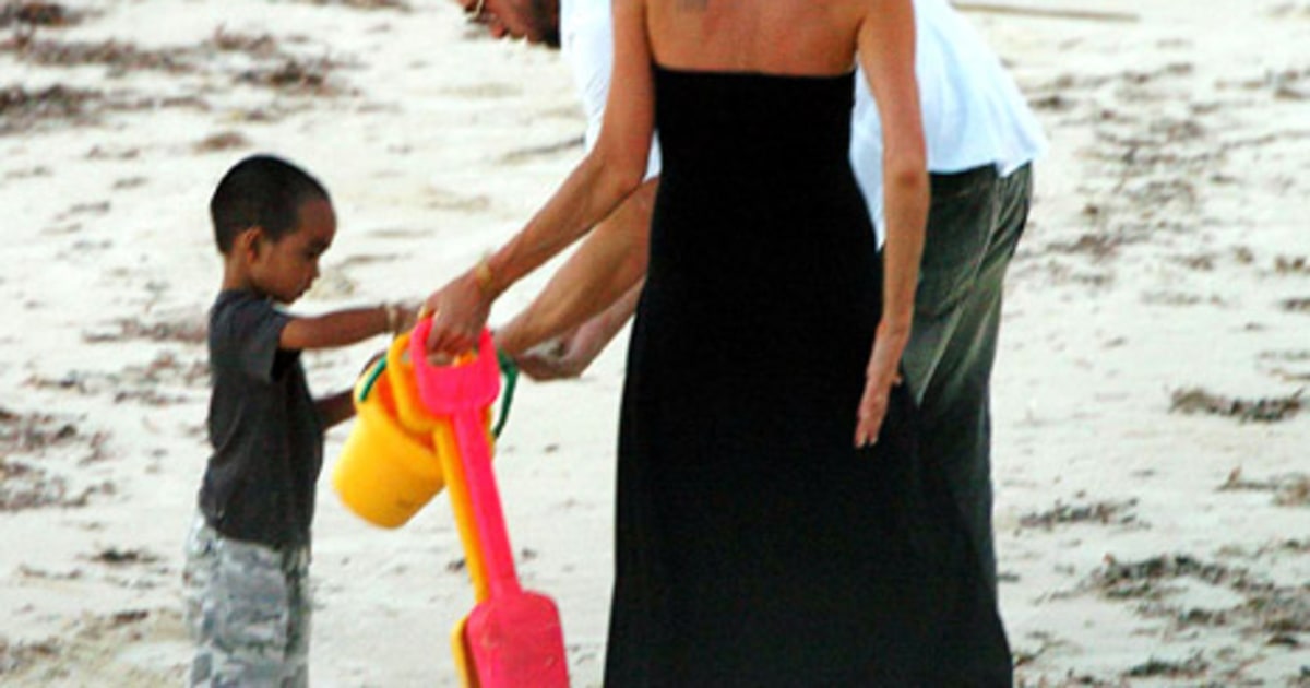 Flashback! See Brad Pitt, Angelina Jolie's First Trip as a Couple - Us