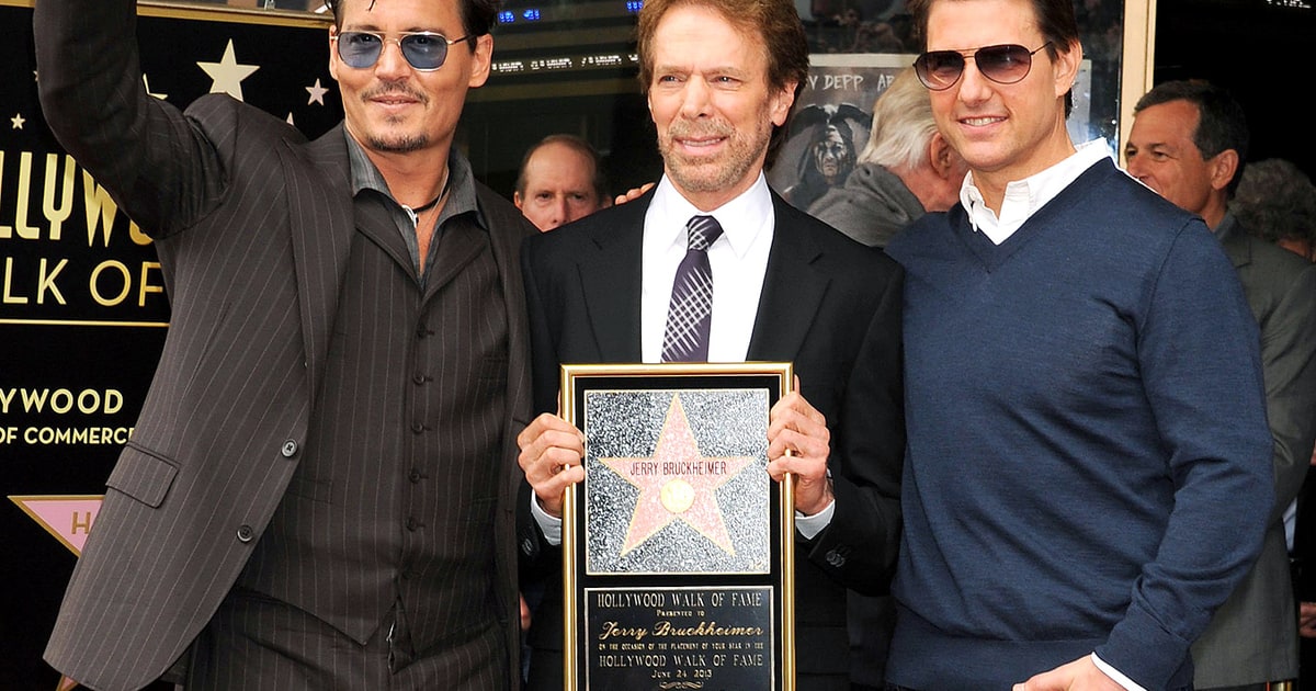 Johnny Depp Cuts Hair, Poses With Tom Cruise on Hollywood Walk of Fame