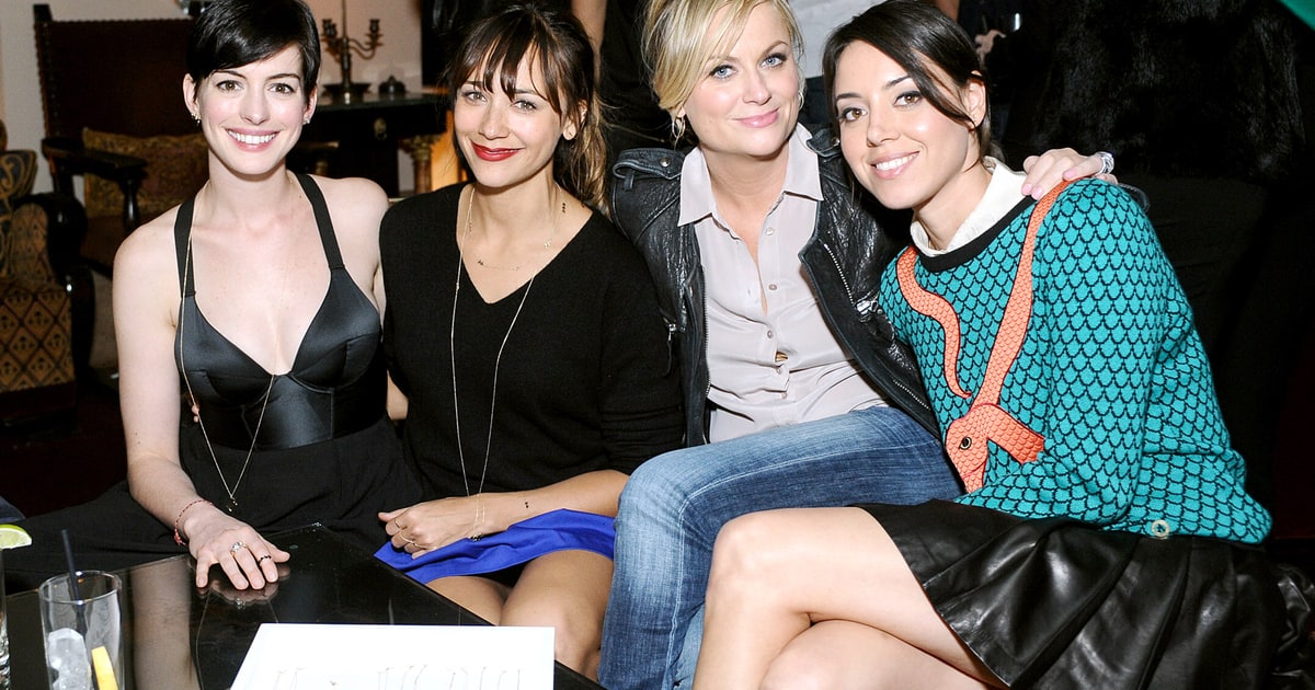 Are amy poehler and aubrey plaza really dating