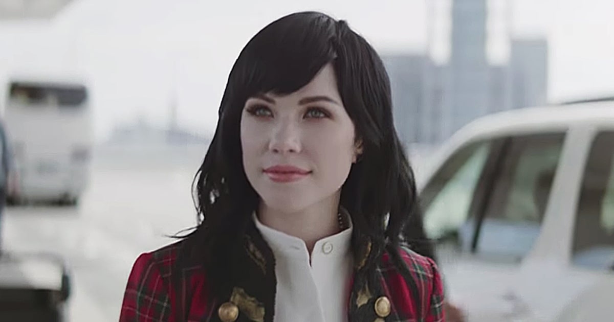Watch Carly Rae Jepsen’s Japanese Shampoo Commercial Us Weekly