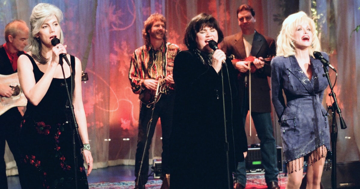 Hear Dolly Parton's Rare 'Wildflowers' Off 'Trio' Album Rolling Stone