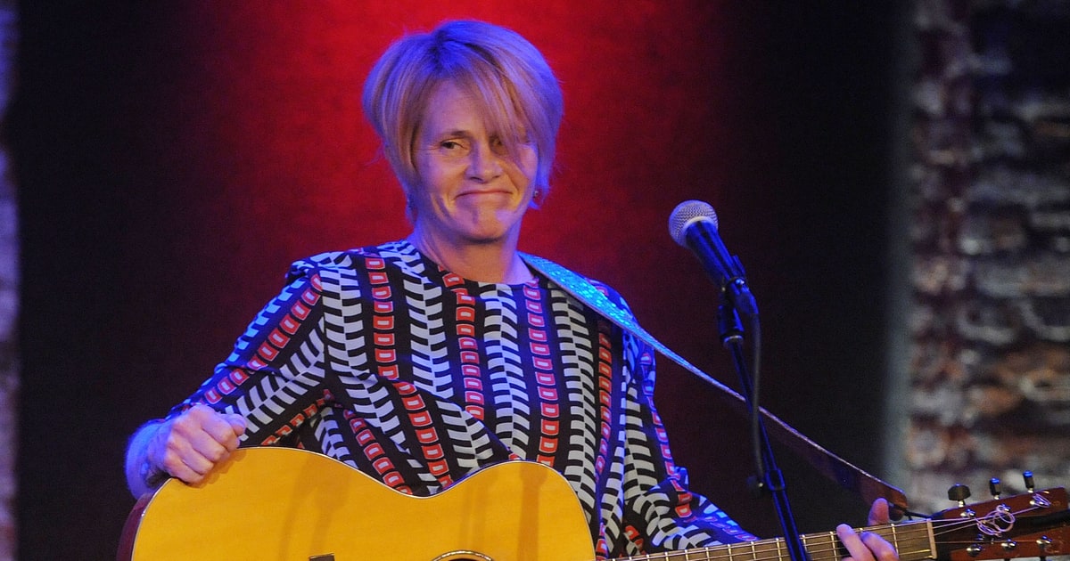 Watch Shawn Colvin's Rare Performance of 'Polaroids' Rolling Stone