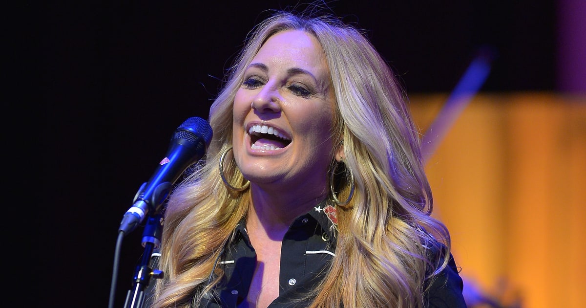 Watch Lee Ann Womack's Stunning 'The Fool' From 1997 - Rolling Stone