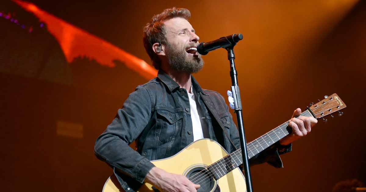 Watch Dierks Bentley Perform Driving New Song Burning Man