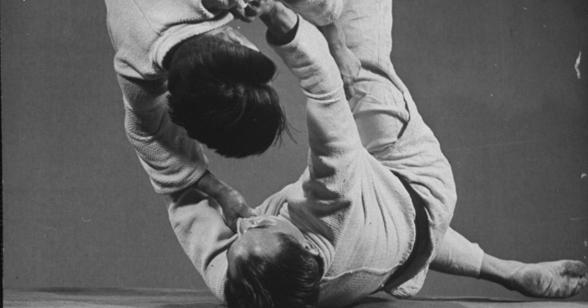 Why the World's Fittest Navy SEAL Does Jiu Jitsu Men's Journal