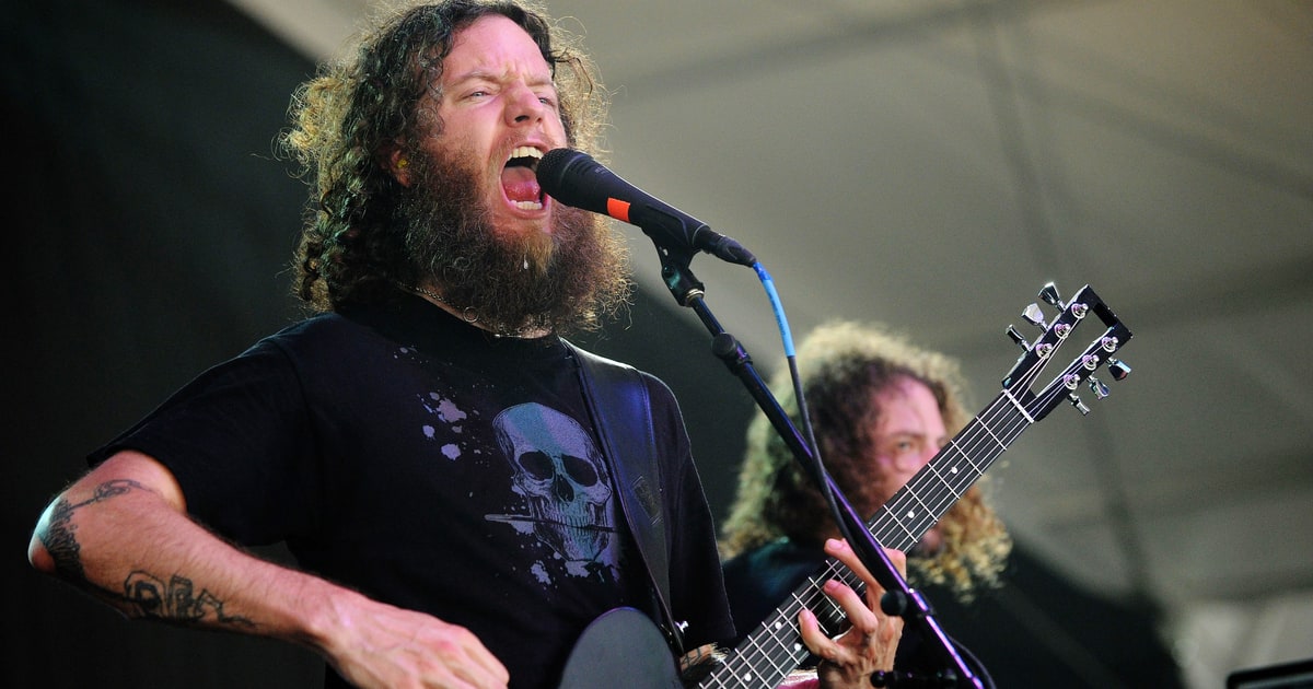 Metal Band Isis Will Reunite to Honor Late Cave In Bassist