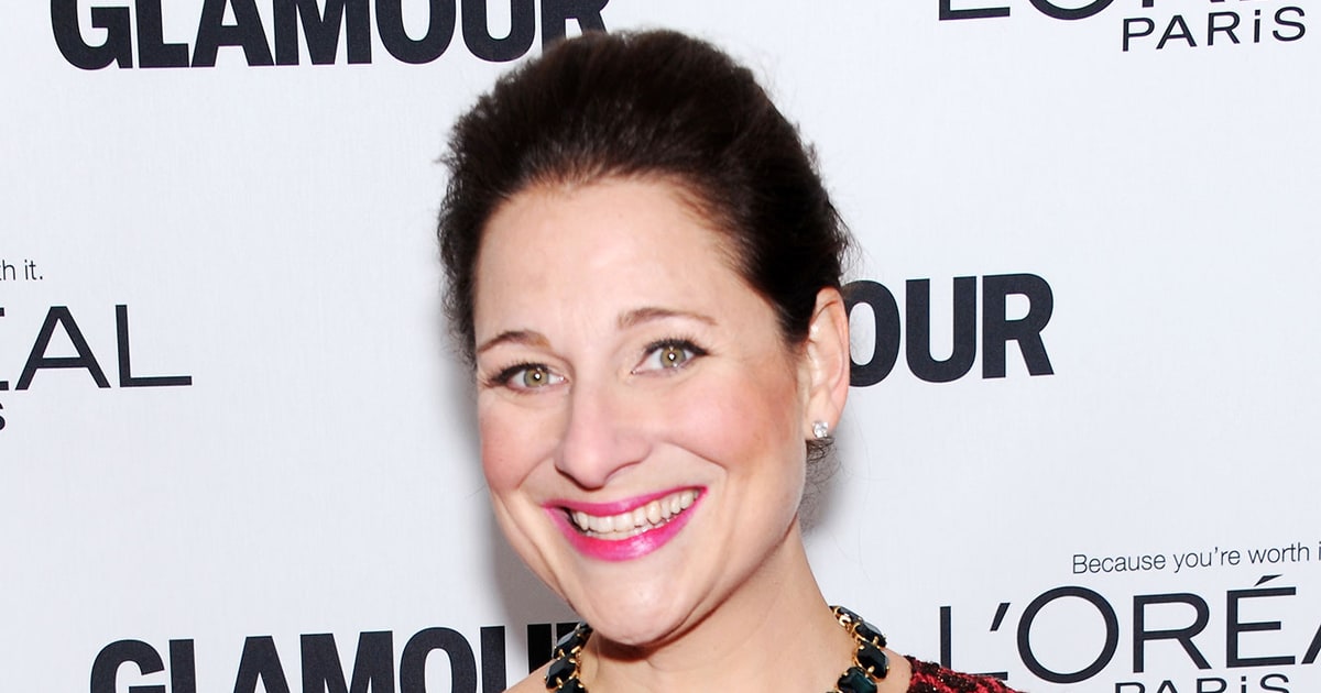 A Day in the Life of Bestselling Author Jennifer Weiner Us Weekly