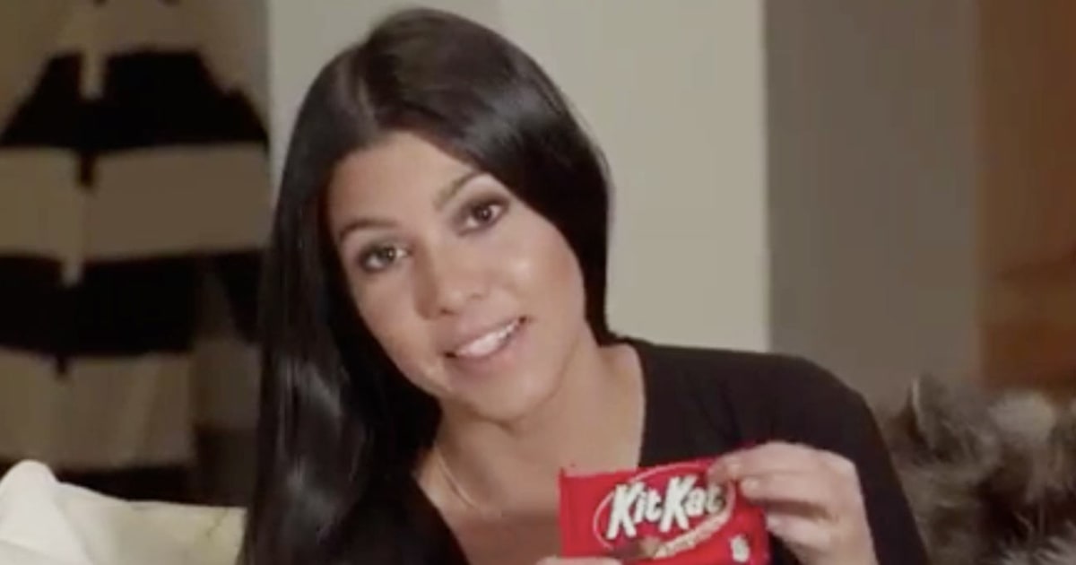 Kourtney Kardashian Has a Really Weird, 'LifeChanging' Way to Eat a
