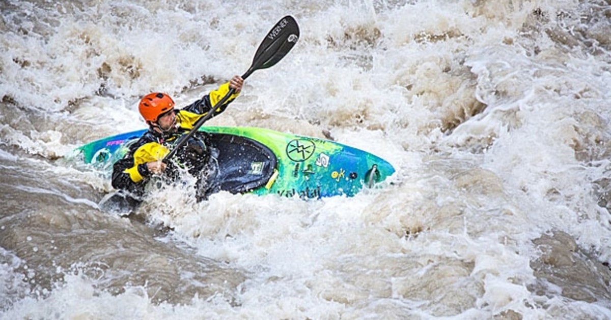 Blind Adventurer Erik Weihenmayer Kayaks the Rapids of the Grand Canyon