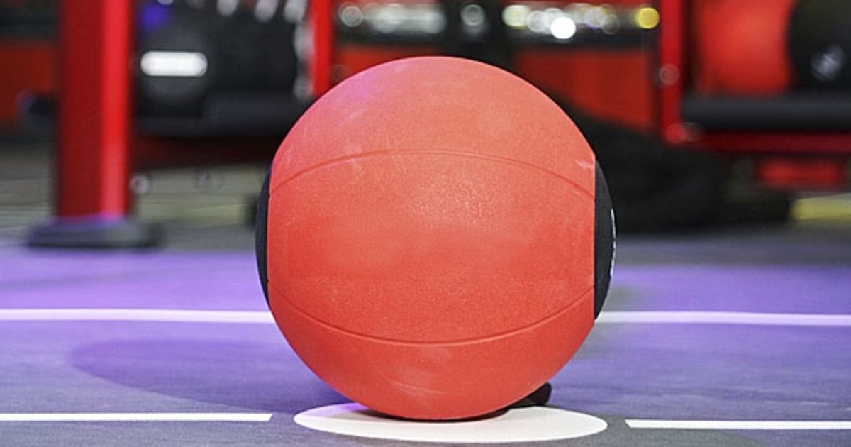 Exercise 8 Medicine Ball Slams The 10 Moves You Need to Get a Rock