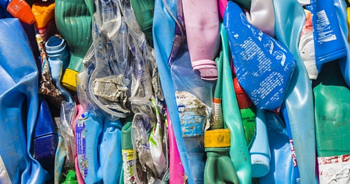 How to Avoid Phthalates Found in Plastics, Cosmetics Men's Journal