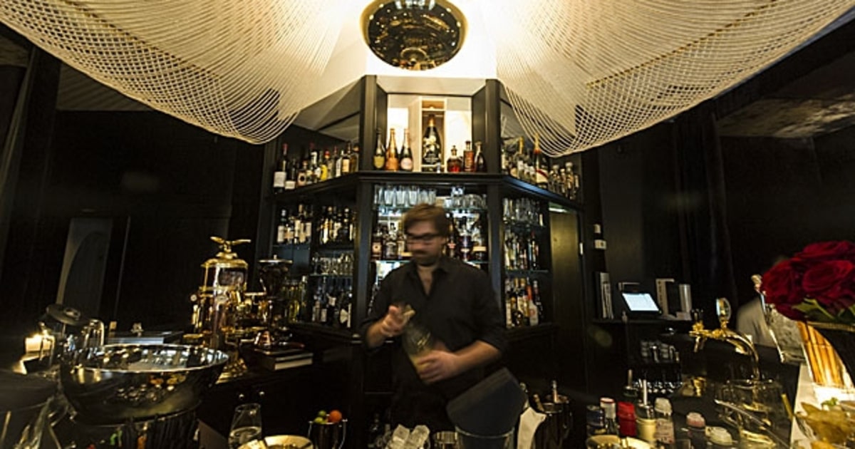 Roberto American Bar, Vienna 18 of the Best Modern Cocktail Bars in