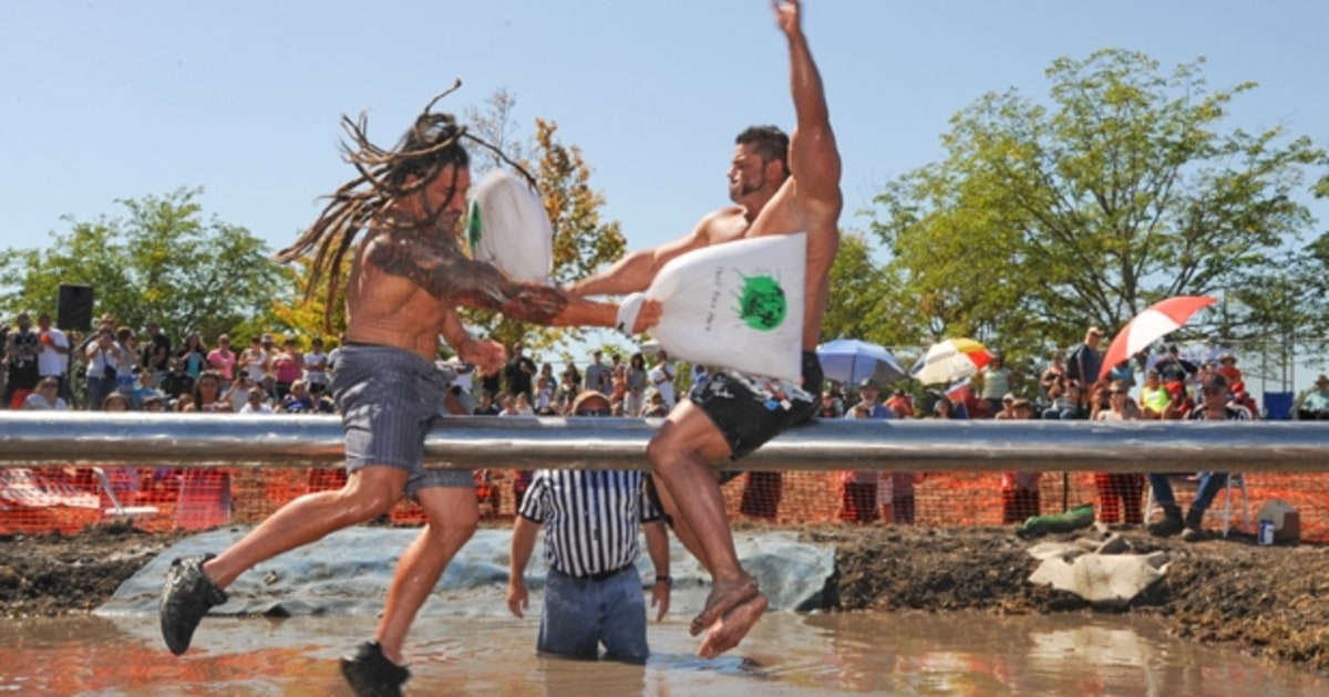 World Pillow Fighting Championships 14 World Championships Anyone Can