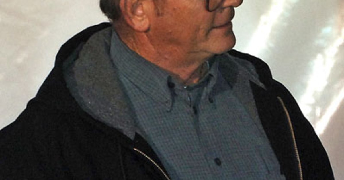 Daniel Carver Sixteen People In Howard Stern's Universe, From Robin