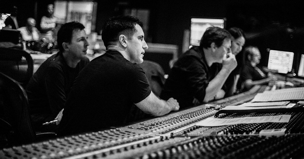 Trent Reznor y Atticus Ross musicalizarán serie sobre guerra de Vietnam