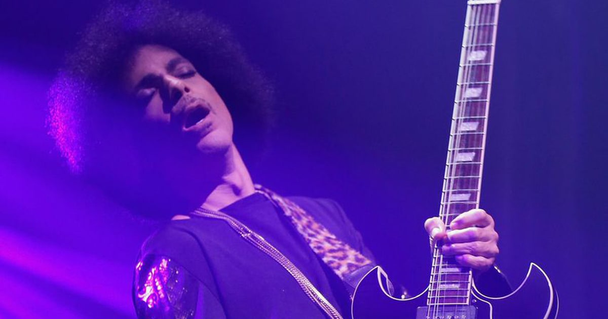 Prince Gets 'Too Funky' at FloorShaking Hit and Run Tour Opener